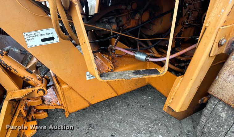 image for item EJ2743 Lay-Mor 8B broom