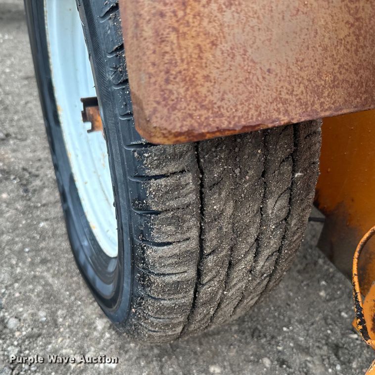 image for item EJ2743 Lay-Mor 8B broom