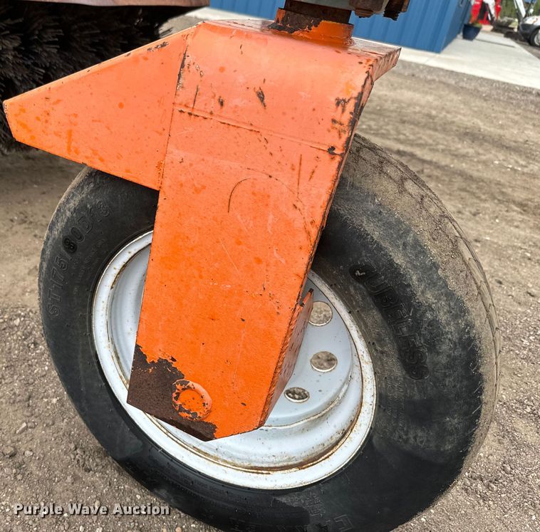 image for item EJ2743 Lay-Mor 8B broom