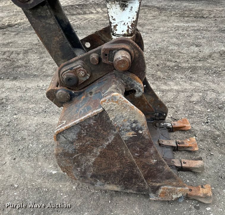 image for item EJ2745 2008 Bobcat 335G mini excavator