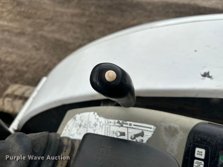 image for item EJ2745 2008 Bobcat 335G mini excavator