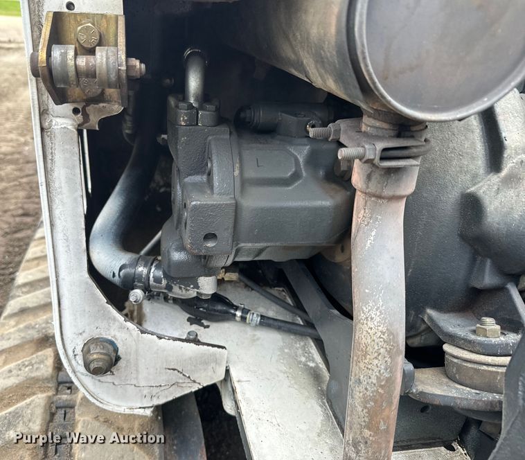 image for item EJ2745 2008 Bobcat 335G mini excavator