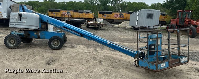 image for item EJ2754 Genie S-40 boom lift