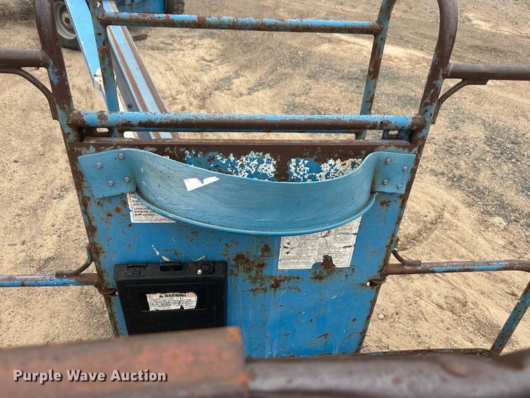 image for item EJ2754 Genie S-40 boom lift
