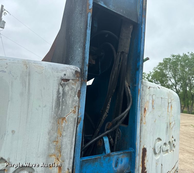 image for item EJ2754 Genie S-40 boom lift