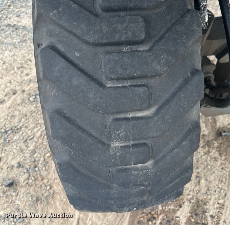 image for item EJ2754 Genie S-40 boom lift