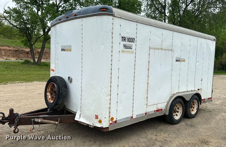 image for item EJ2757 1998 Doolittle enclosed cargo trailer