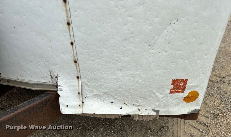 image for item EJ2757 1998 Doolittle enclosed cargo trailer