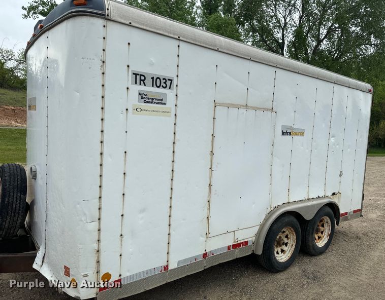 image for item EJ2757 1998 Doolittle enclosed cargo trailer