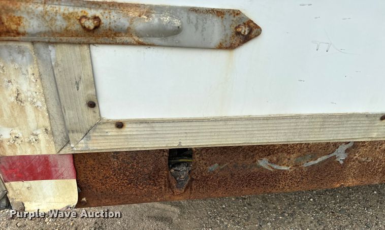 image for item EJ2757 1998 Doolittle enclosed cargo trailer