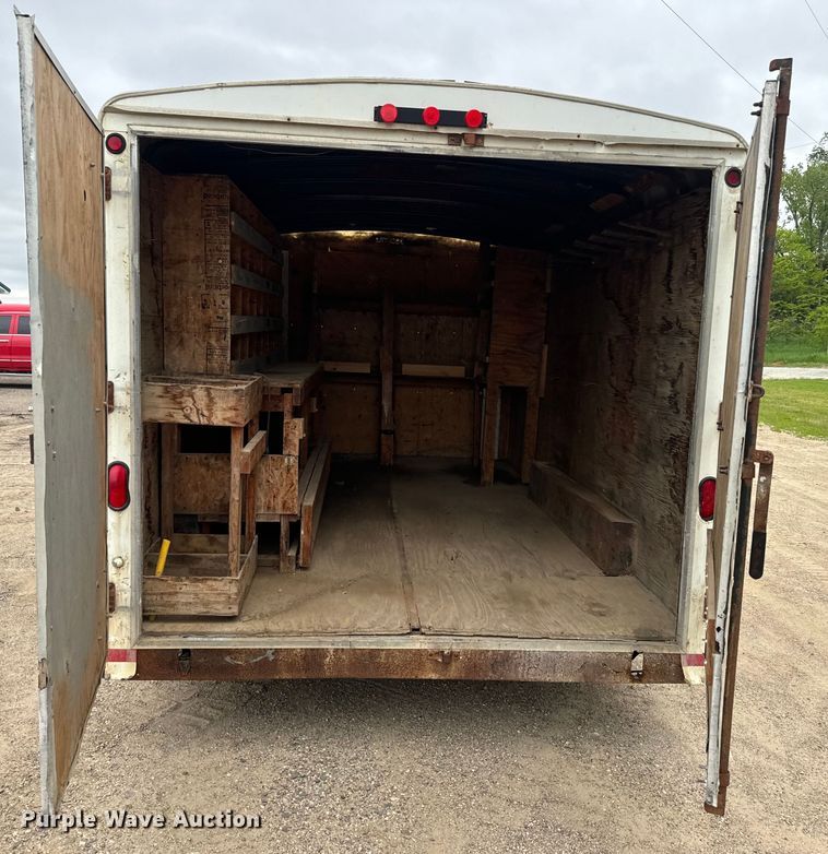 image for item EJ2757 1998 Doolittle enclosed cargo trailer
