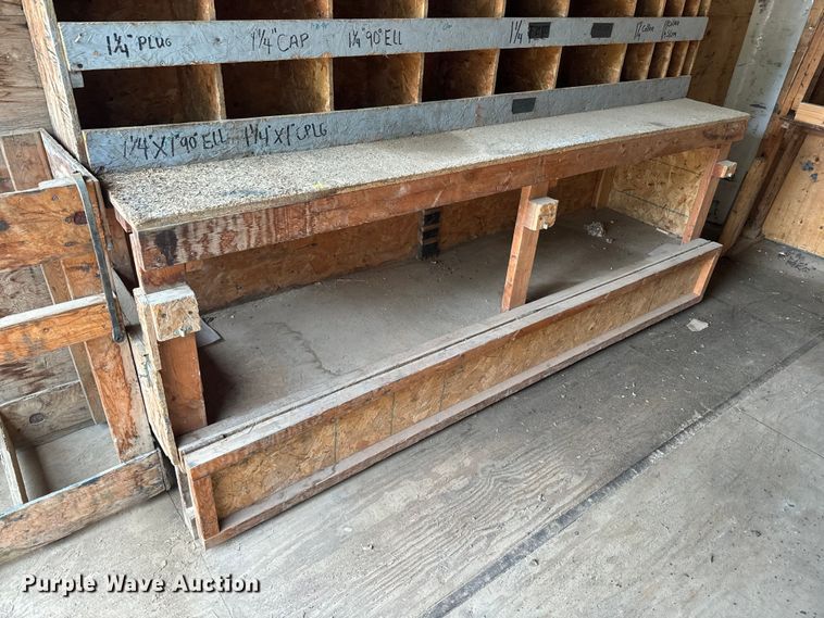 image for item EJ2757 1998 Doolittle enclosed cargo trailer