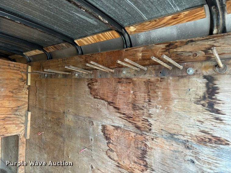 image for item EJ2757 1998 Doolittle enclosed cargo trailer