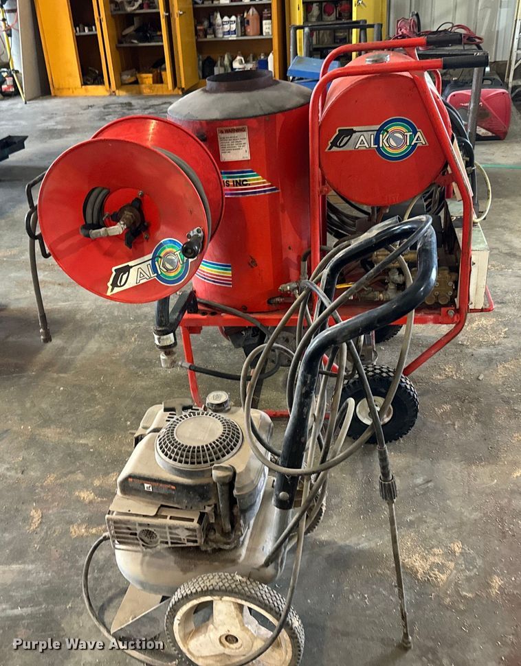 image for item EJ2759 (2) pressure washers