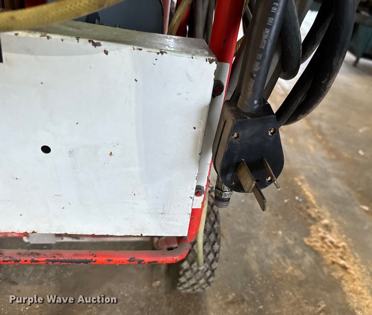 image for item EJ2759 (2) pressure washers