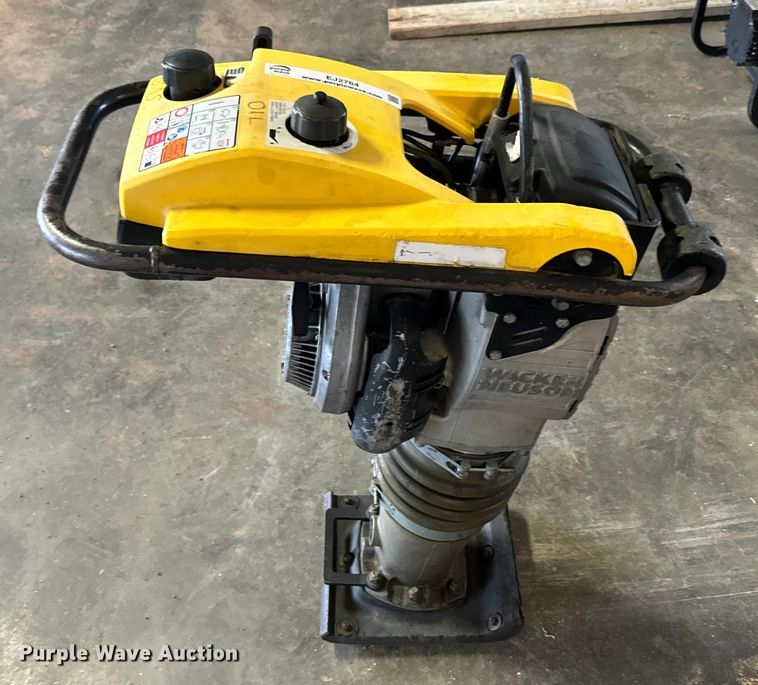 image for item EJ2764 Wacker Neuson compactor