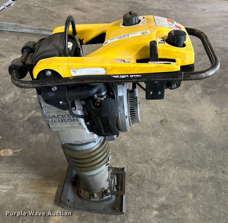 image for item EJ2764 Wacker Neuson compactor