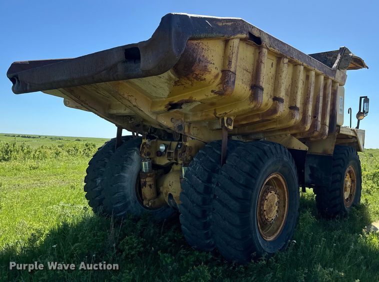 image for item EJ2790 1977 Caterpillar 769B haul truck