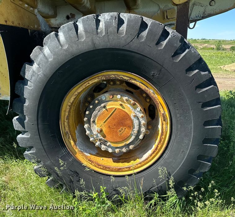 image for item EJ2790 1977 Caterpillar 769B haul truck