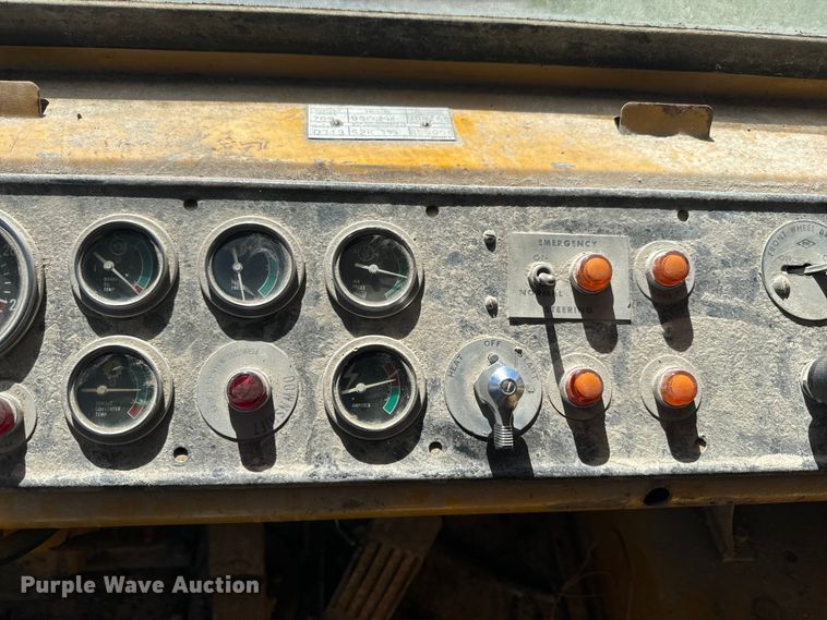 image for item EJ2791 1977 Caterpillar 769B haul truck