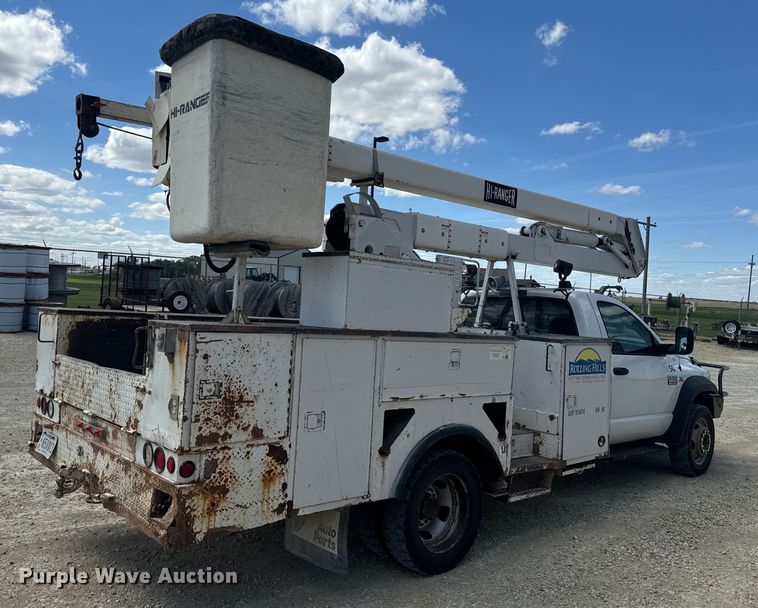 image for item EJ2792 2009 Dodge Ram 5500HD bucket truck