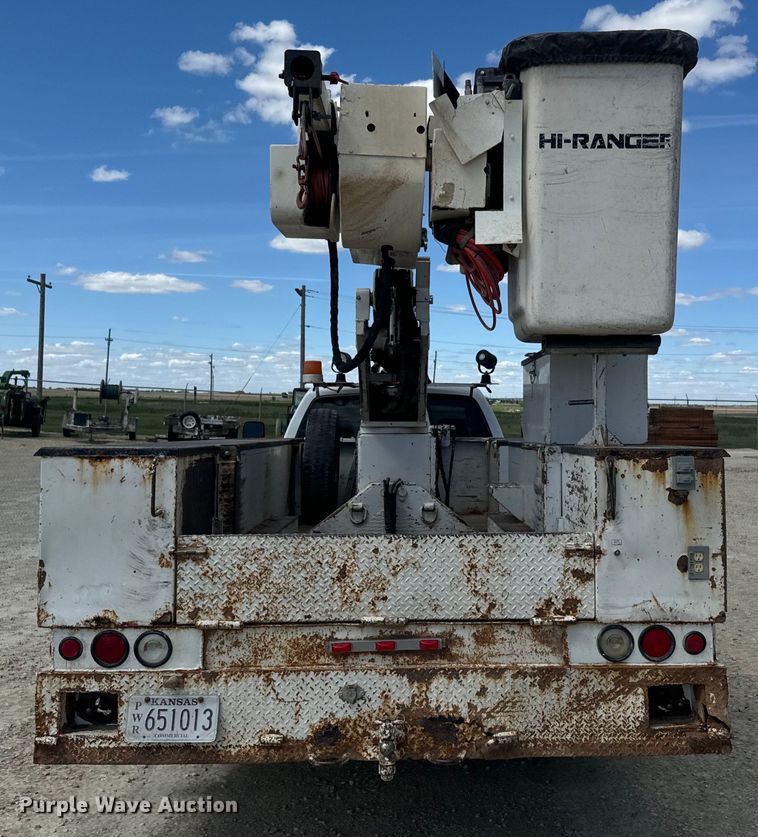 image for item EJ2792 2009 Dodge Ram 5500HD bucket truck