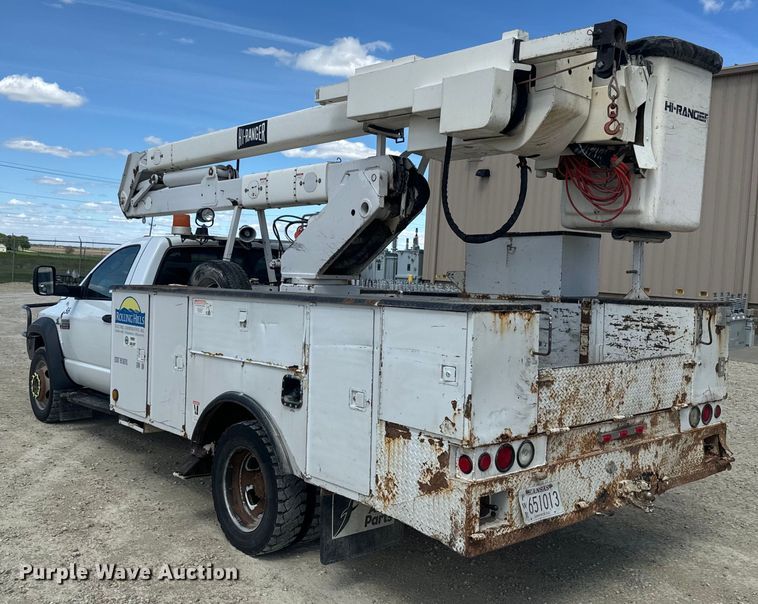 image for item EJ2792 2009 Dodge Ram 5500HD bucket truck