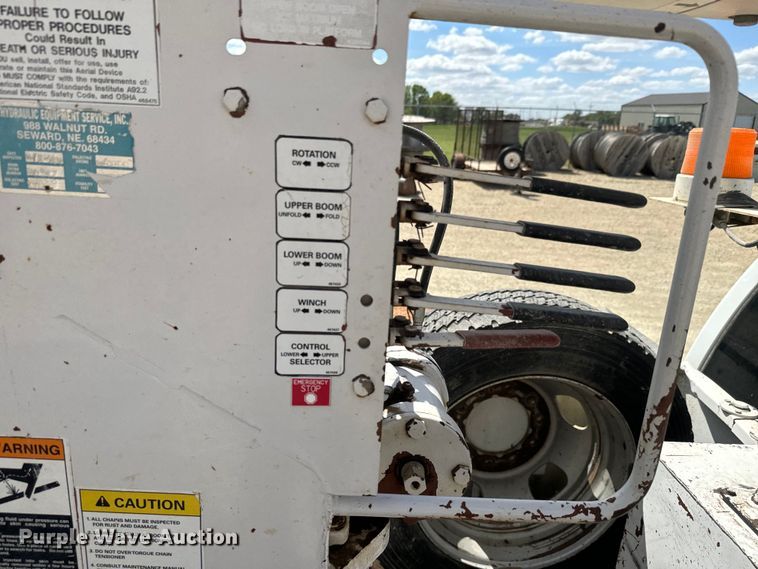 image for item EJ2792 2009 Dodge Ram 5500HD bucket truck