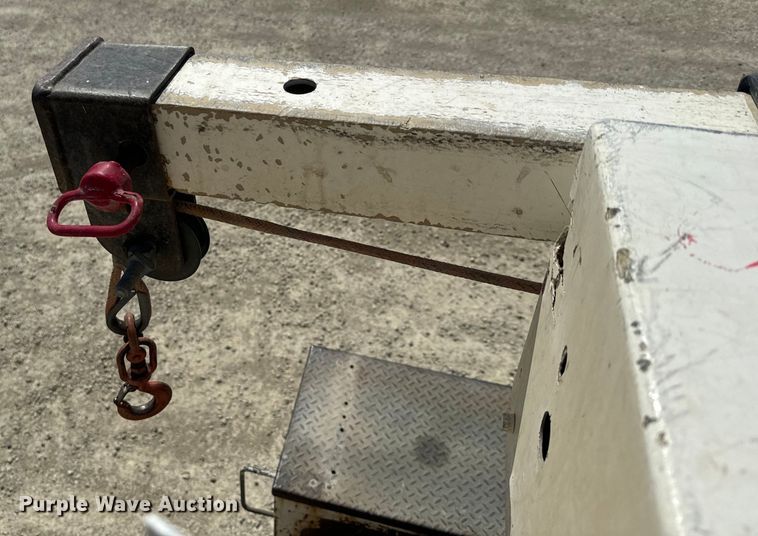 image for item EJ2792 2009 Dodge Ram 5500HD bucket truck