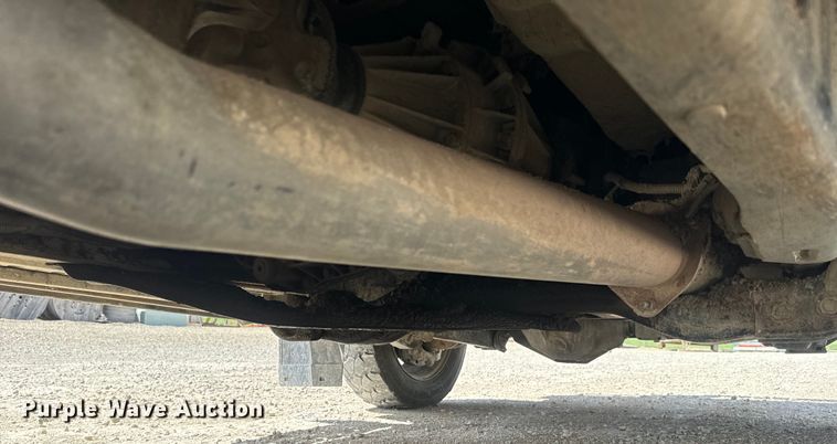 image for item EJ2792 2009 Dodge Ram 5500HD bucket truck