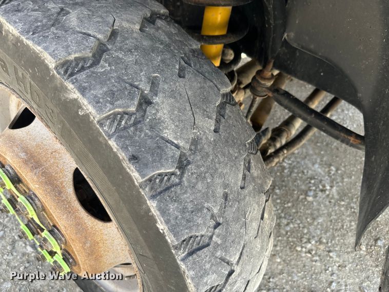 image for item EJ2792 2009 Dodge Ram 5500HD bucket truck