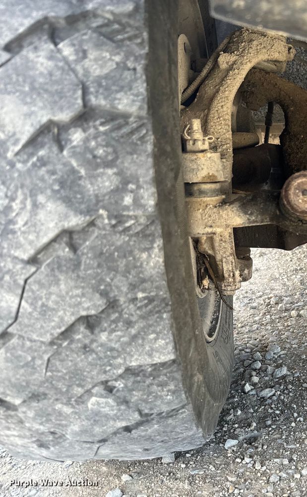 image for item EJ2792 2009 Dodge Ram 5500HD bucket truck