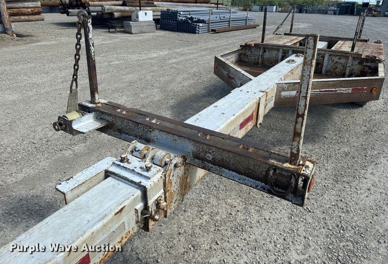 image for item EJ2793 2008 CZ Engineering pole trailer