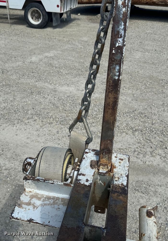 image for item EJ2793 2008 CZ Engineering pole trailer