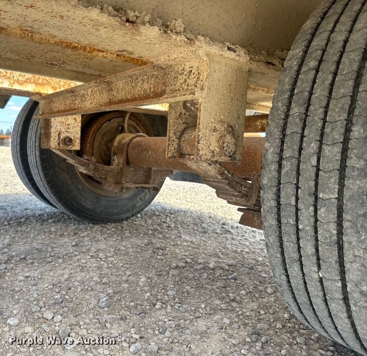 image for item EJ2793 2008 CZ Engineering pole trailer