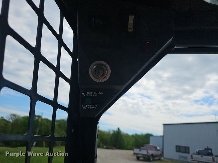 image for item EJ5349 1996 Bobcat  773 skid steer loader