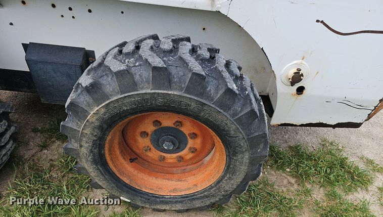image for item EJ5349 1996 Bobcat  773 skid steer loader
