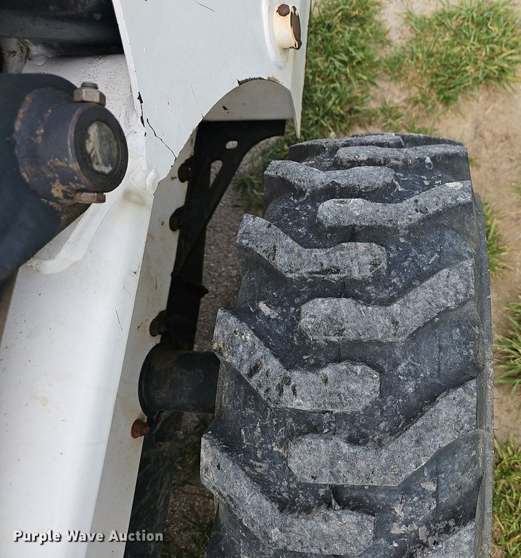 image for item EJ5349 1996 Bobcat  773 skid steer loader