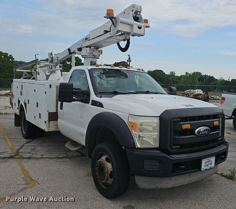 image for item EJ5371 2011 Ford F450 Super Duty bucket truck