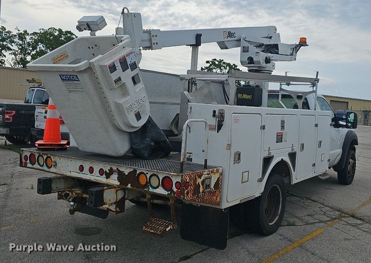 image for item EJ5371 2011 Ford F450 Super Duty bucket truck