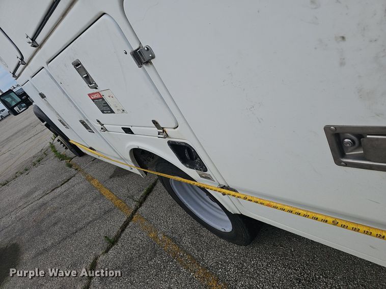 image for item EJ5371 2011 Ford F450 Super Duty bucket truck