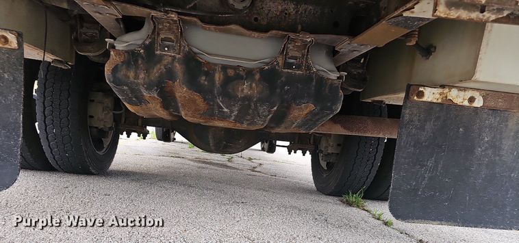 image for item EJ5371 2011 Ford F450 Super Duty bucket truck