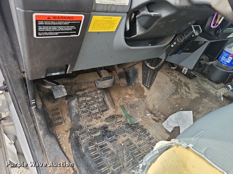 image for item EJ5371 2011 Ford F450 Super Duty bucket truck