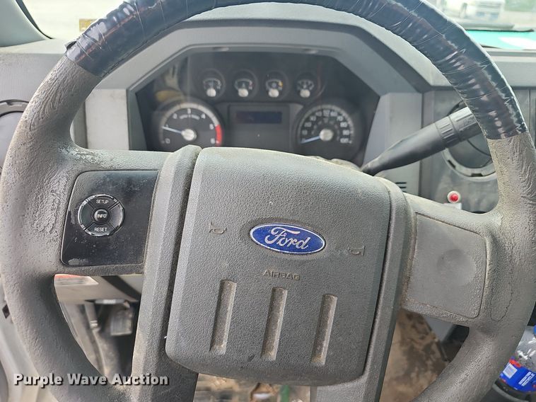 image for item EJ5371 2011 Ford F450 Super Duty bucket truck