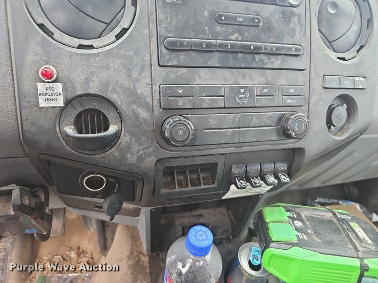 image for item EJ5371 2011 Ford F450 Super Duty bucket truck