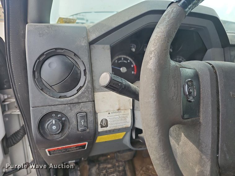 image for item EJ5371 2011 Ford F450 Super Duty bucket truck