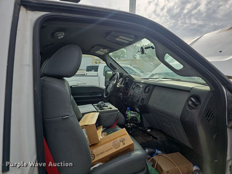 image for item EJ5371 2011 Ford F450 Super Duty bucket truck