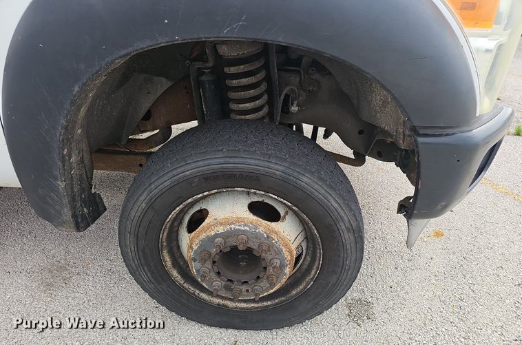 image for item EJ5371 2011 Ford F450 Super Duty bucket truck