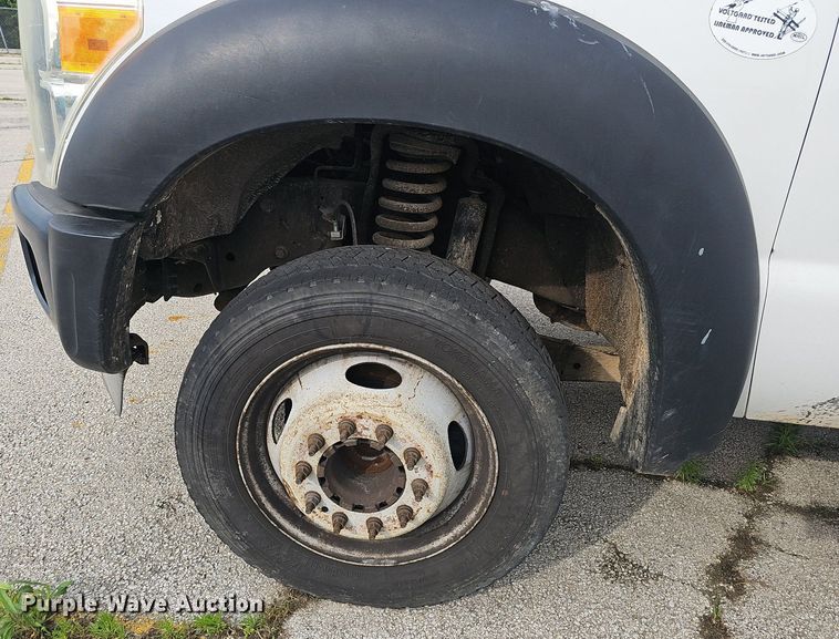 image for item EJ5371 2011 Ford F450 Super Duty bucket truck