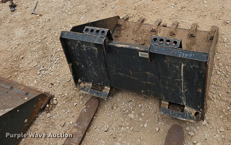 image for item EJ5373 2019 Bobcat  S70 skid steer loader